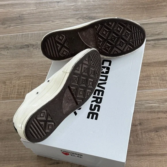 Converse Kids Cream Sneakers with Red Heart - Picture 5 of 6